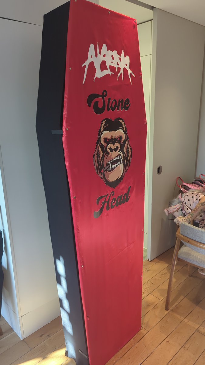 We had a lot of fun working on printing this for <a href="/AlaenaVampira/">ALAENA VAMPIRA</a> for her fight at @MF_DAZNXSeries over the weekend!