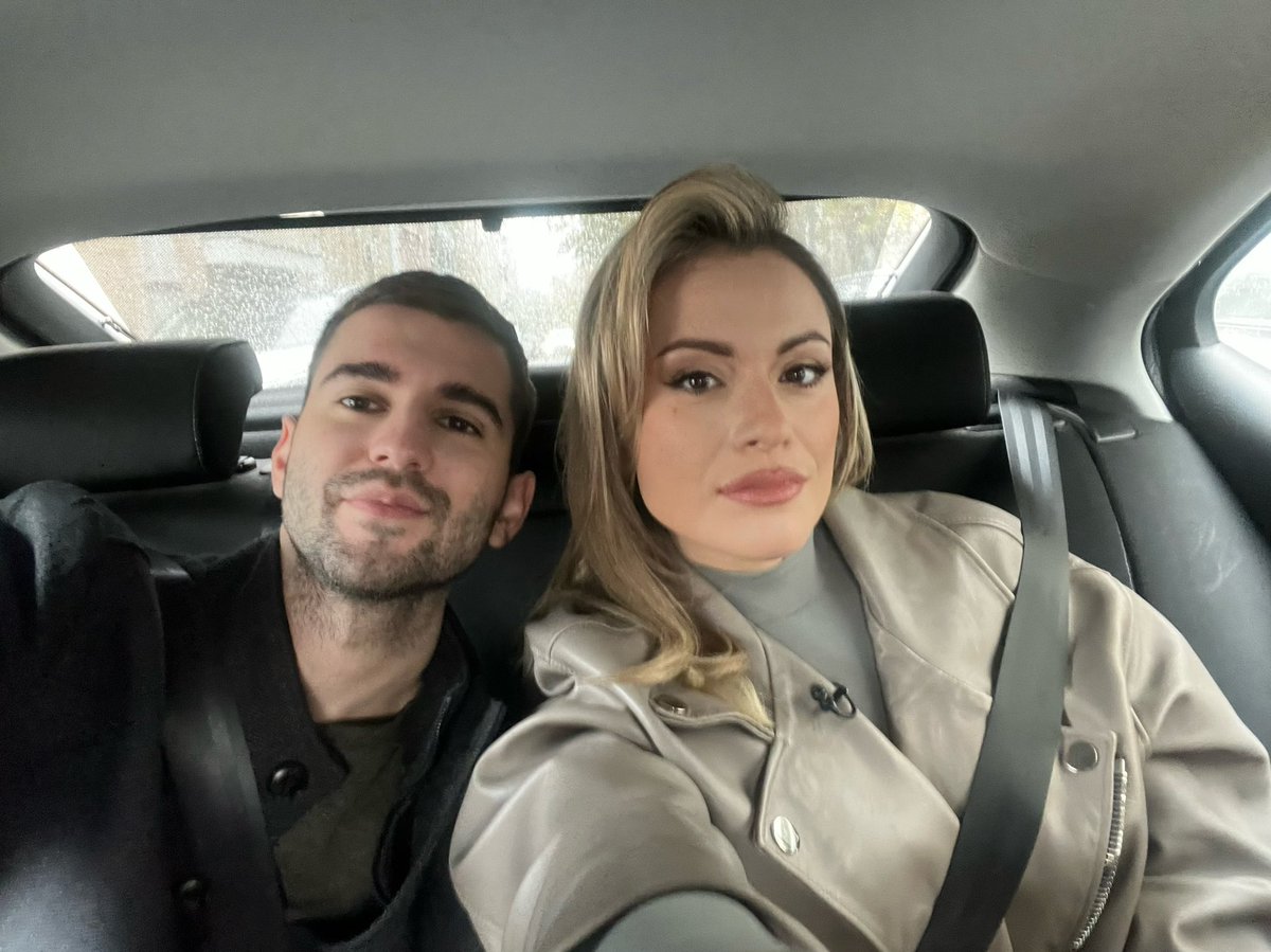 pero_jovovic's tweet photo. čekamo “odgovor” @hanaadrovic 🐍 #poptok @novarsonline https://t.co/vhTmDuLKkI