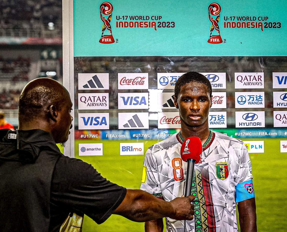 luisfernanfilho's tweet photo. Quando o MALI goleou o Canadá e passou às oitavas da Copa do Mundo sub-17, perguntaram:

"Qual o objetivo do Mali no torneio?"

Talvez, esperavam uma resposta comedida.

Ibrahim Diarra respondeu: "Objetivo é GANHAR a Copa!"

Mali acabou de golear o México por 5-0. MENTALIDADE 🧠 https://t.co/hH2io1RS4U