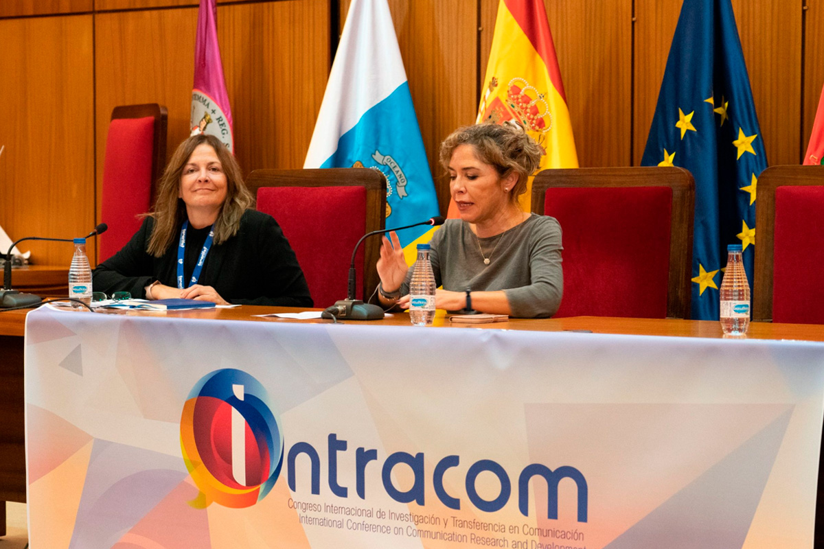 ULL's tweet photo. 🗣️ El Congreso Internacional de Transferencia en Comunicación y Ciencias Sociales reunirá a más de 170 expertos en la #ULL

👉 https://t.co/yqmZZcsXe5 https://t.co/YT6BdjCrhc