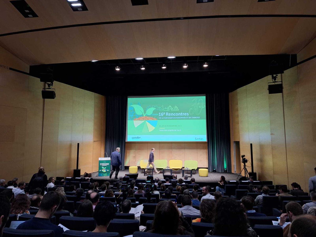En direct des 16èmes rencontres de la fertilisation raisonnée du Comifer-Gemas au Centre des congrès de Tours ! 📷
2 jours de conférences sur l'optimisation de la fertilisation, la maîtrise des pertes d'azote, la gestion de la fertilité des sols, l'usage des digestats... 🌱