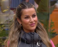¿Con quién vas?
🔁Pilar
❤️Jessica 
#GHVIP21N 
#GHVIP22N