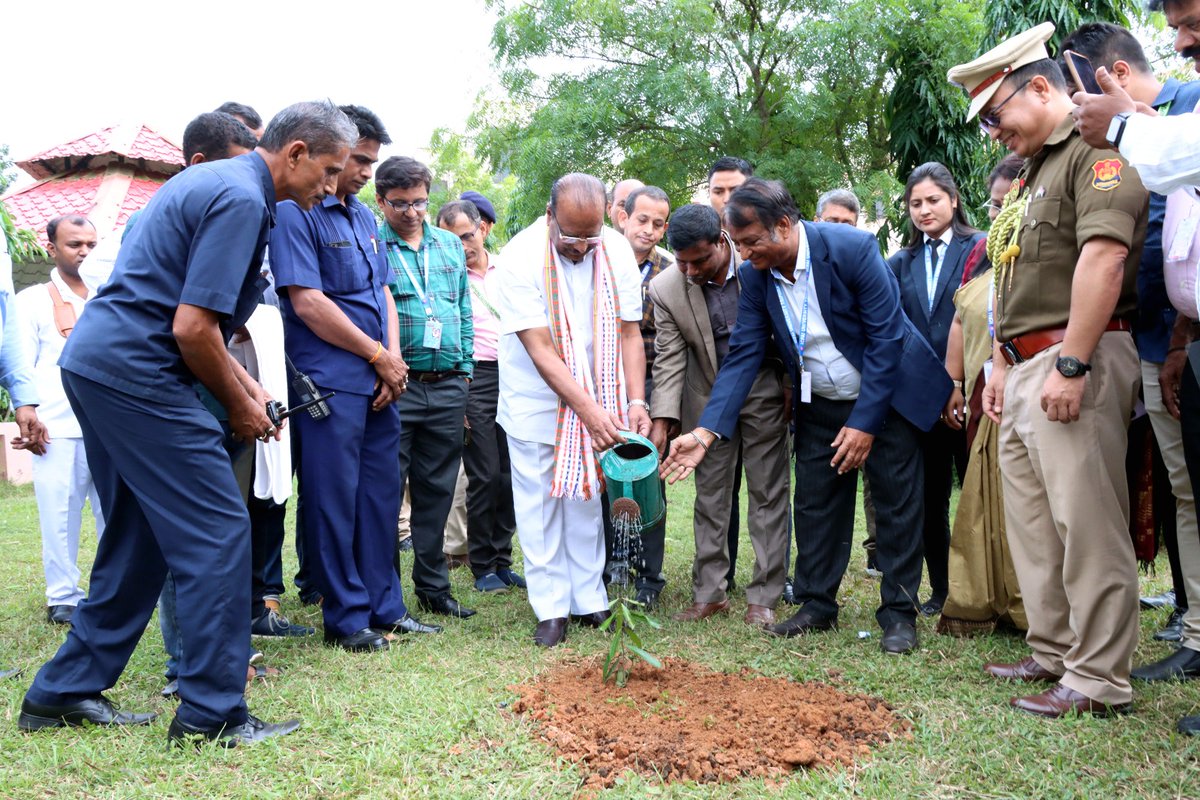 TripuraGovernor's tweet photo. Hon. Governor of Tripura, Shri Indra Sena Reddy Nallu, visited ICFAI University, Kamalghat. 2/2 https://t.co/a8aDnhtaPb