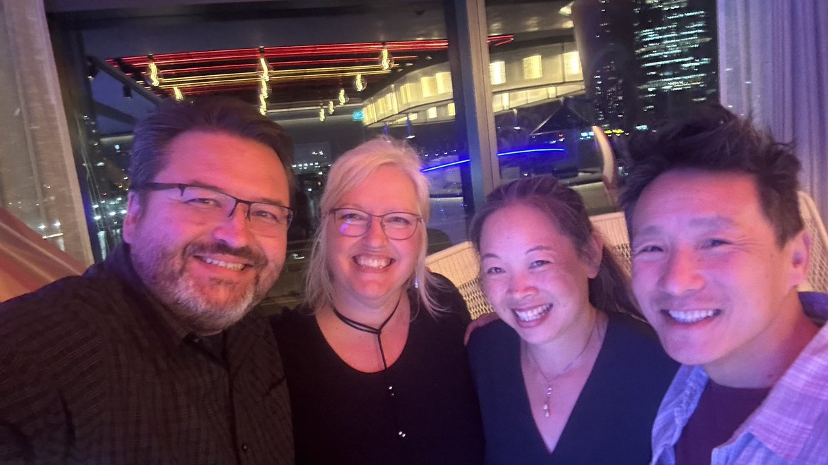 DrSamChan's tweet image. when you catch up with a chicago phd buddy from 20 years ago … in SYDNEY #TEDS