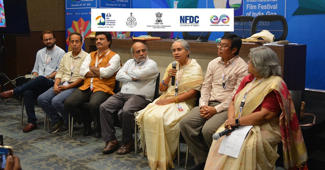 esg_goa's tweet photo. Beyond Boundaries: Exploring the Unseen Narratives of Non-Feature Films!
Arvind Sinha,Arvind Pandey, Bobby Wahengbam,Dip Bhuyan, Kamlesh Udasi,Paushali Ganguli- Non-feature film jury shared process of selection in press conference at 54th IFFI.
#IFFI #IFFIGoa #IFFI54 #NonFeature https://t.co/nLyopi8TDW