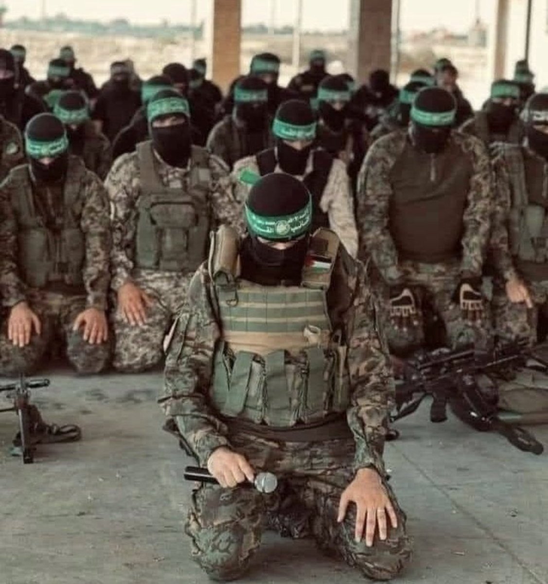 A Mansour أحمد منصور tweet media