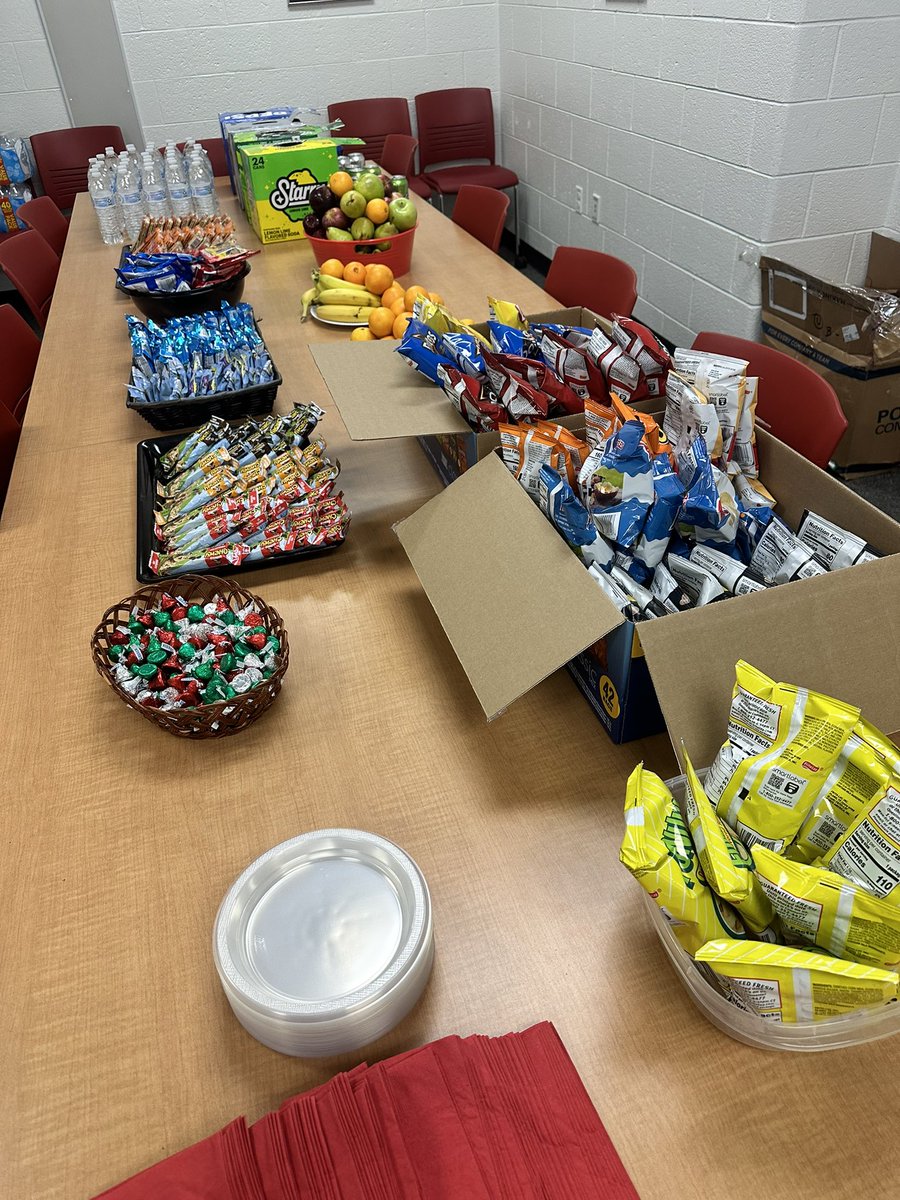 Thank you to our PTG for the snacks for our teachers to enjoy today during parent-teacher conferences. Thank you for your support!