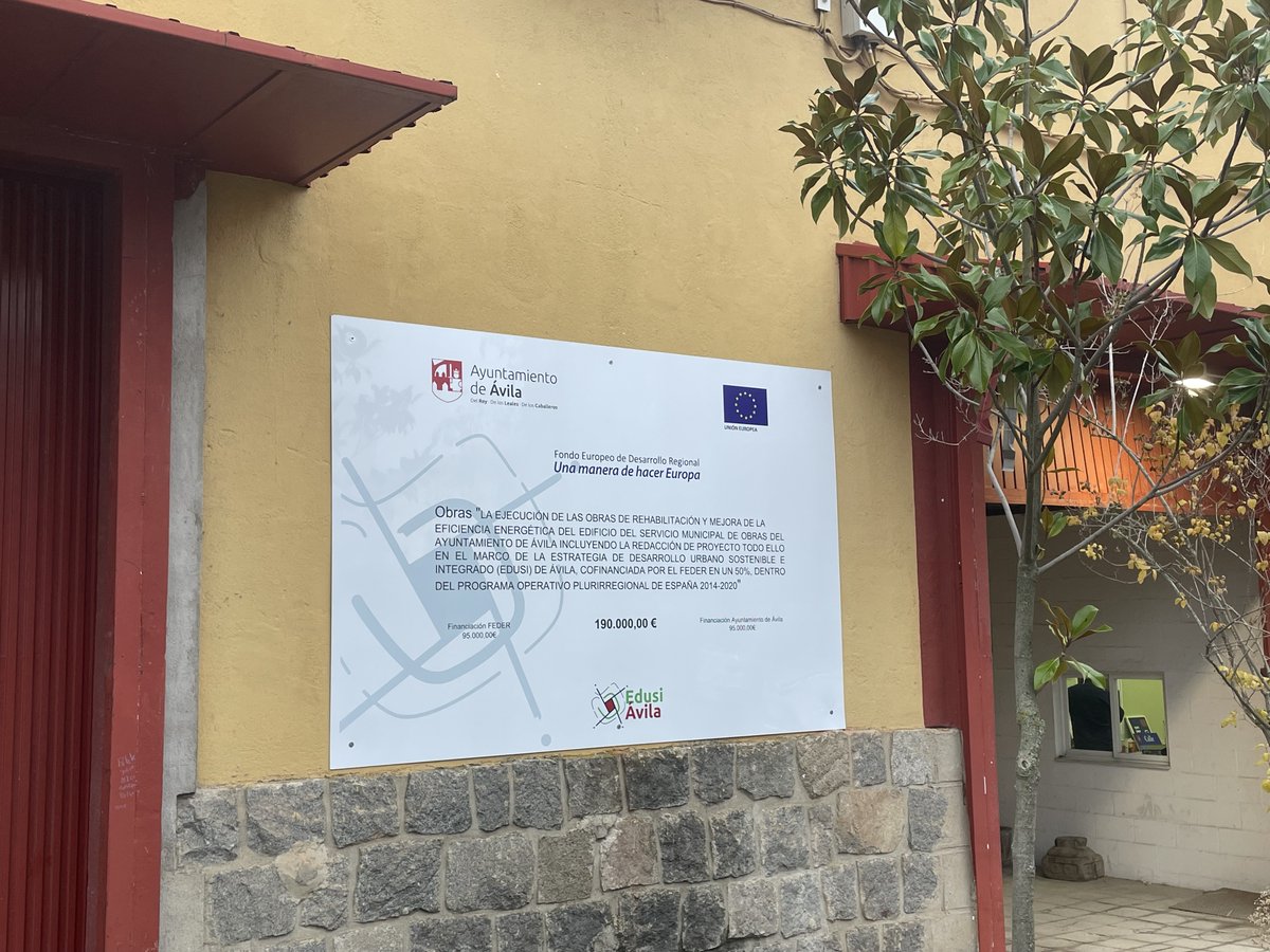 EDUSIAvila's tweet photo. ¡Finalizan las obras de mejora de eficiencia energética💡en el edificio del Servicio Municipal de obras por un importe de 190.000 euros cofinanciados por el FEDER! 🇪🇺

👉Ya son ocho los distintos espacios municipales que ya son más sostenibles gracias al FEDER @Ayto_Avila https://t.co/xvchKFooEs