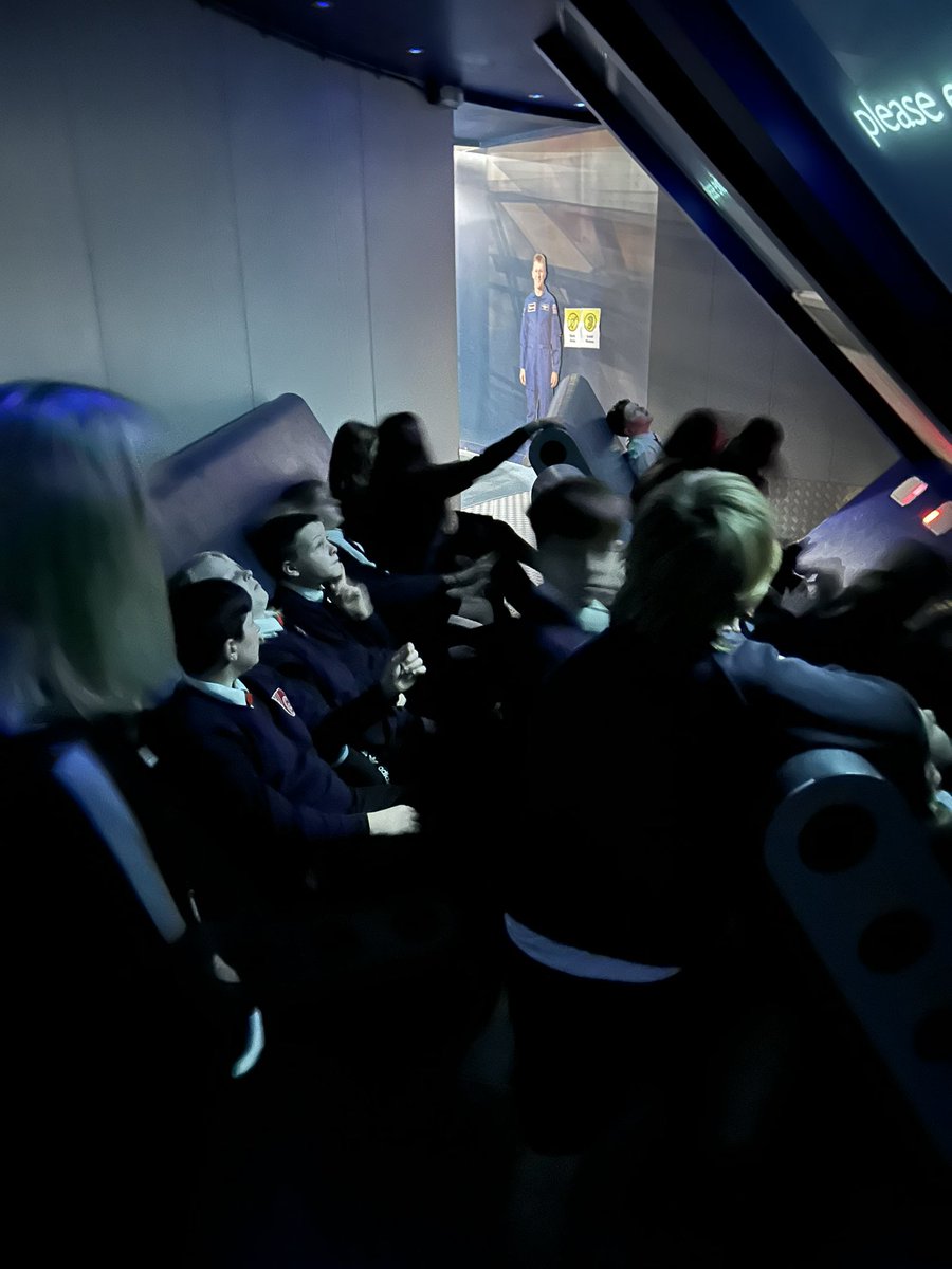 halfpennylane's tweet image. 6T enjoying their time at the National Space Centre!

#BeHalfpenny #Space #MiniScientists