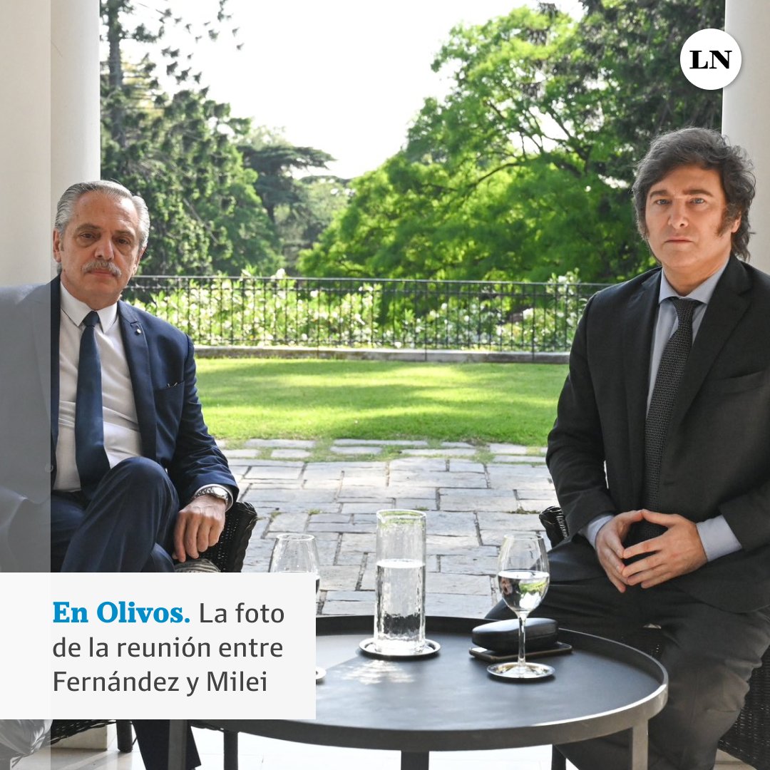 LANACION's tweet photo. DESAYUNO OFICIAL. Alberto Fernández se reunió con Javier Milei en Olivos para empezar con la transición. https://t.co/XX5fe0EuLq