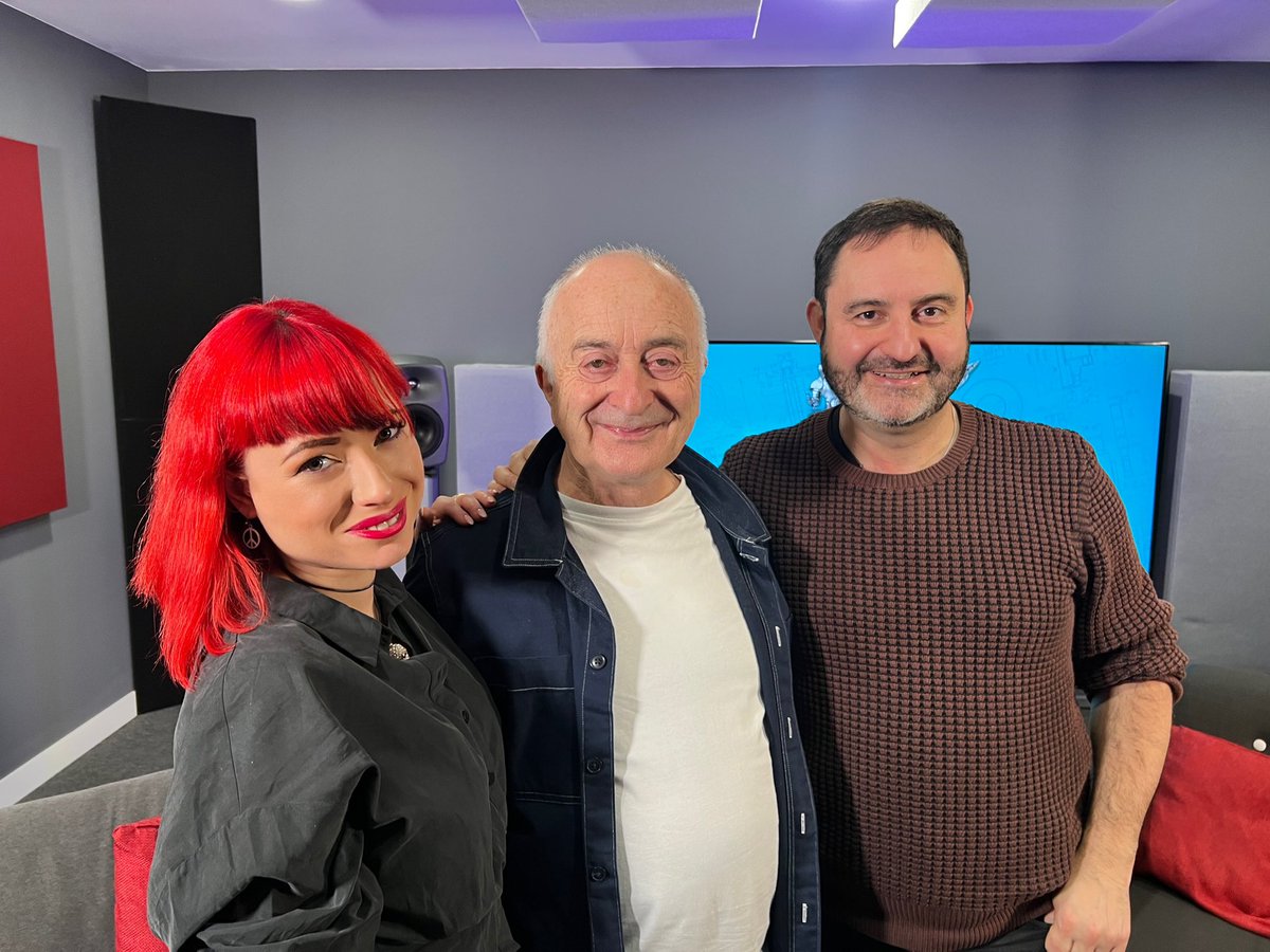 Laura London 𝕏 tweet media