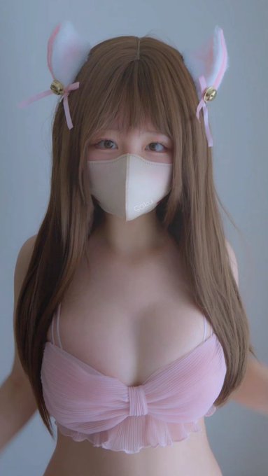 meow🎀 https://t.co/f7rvW6FyQn