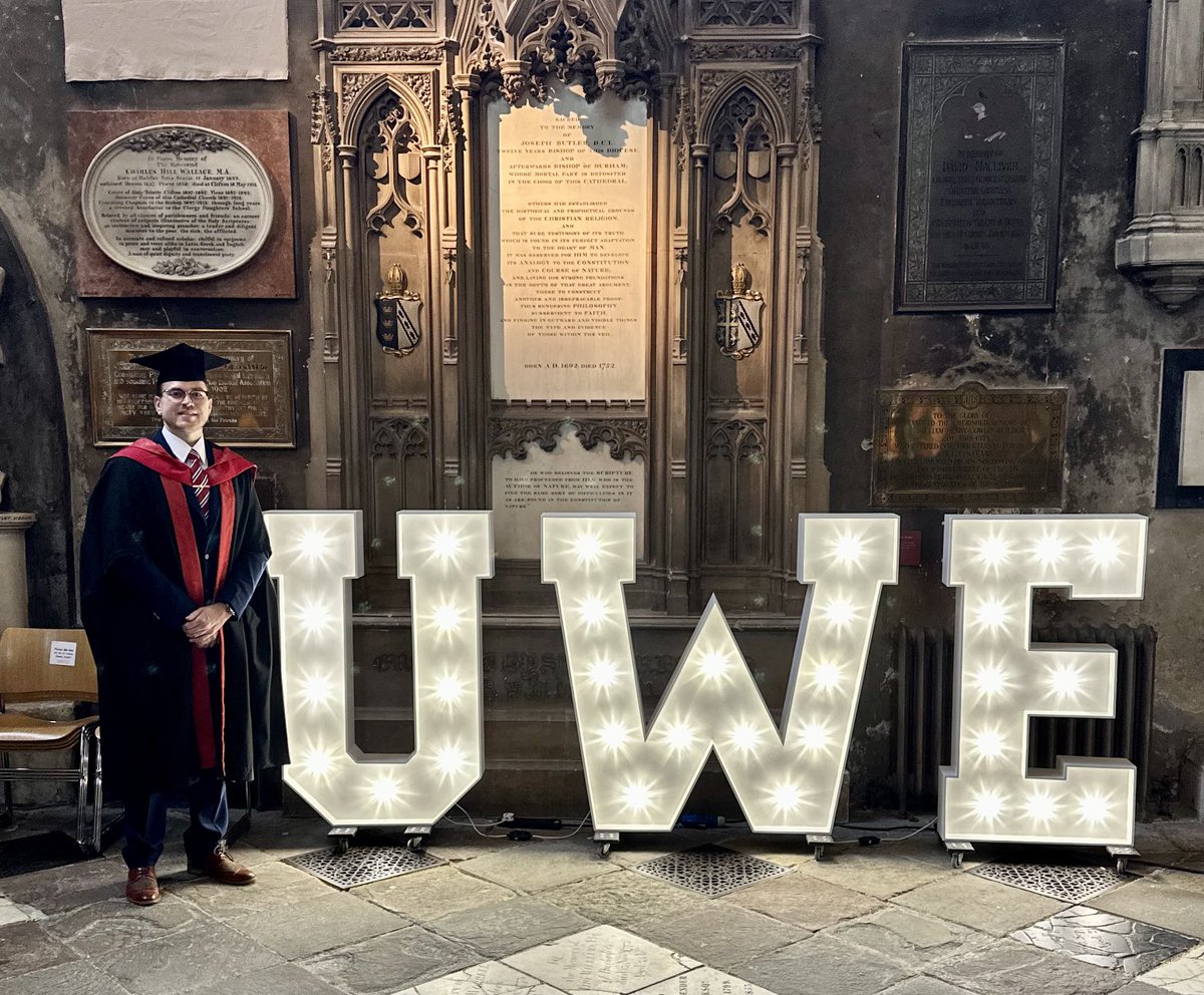 alockitt's tweet photo. MSc Advance Practice Graduation day, long time coming! ⁦@UWEPara⁩ ⁦@UWE_AHP⁩ ⁦@UWE_ACP⁩ #paramedic https://t.co/2ffVDQSkei