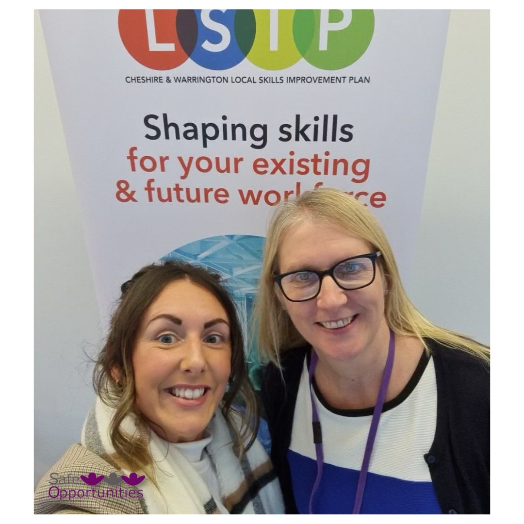 safeopps's tweet photo. Thank you to Cheshire & Warrington Local Skills Improvement Plan & @SCheshChamber for inviting us to their conference. Please get in touch if you'd like to know more about supporting local young people or have any questions, we're here to help! #workexperience #employment #skilld https://t.co/WFpUqzK6Ba