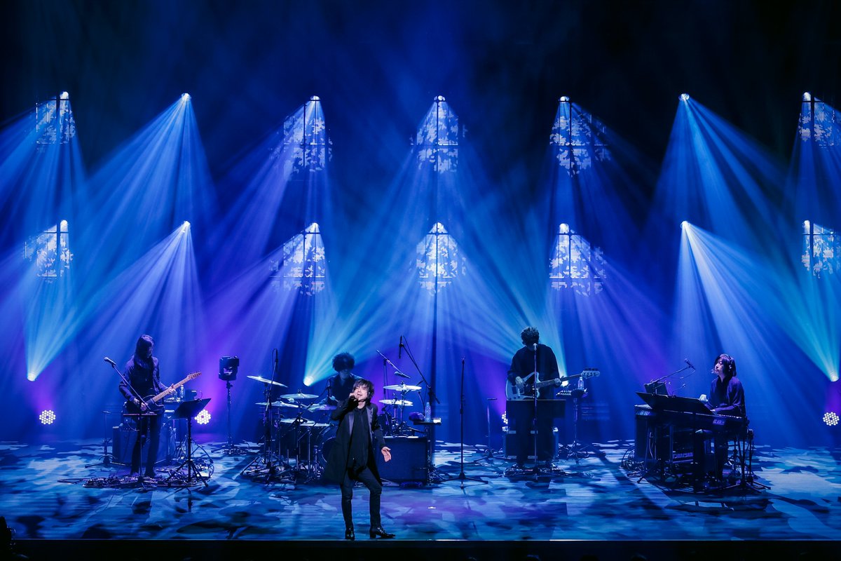 miyamoto_hiroji's tweet photo. 宮本浩次「ロマンスの夜」大阪公演終演いたしました。大阪・中之島の街で、素敵な夜をお楽しみいただけたと思います。ありがとうございます。
来週11月27日・28日は東京 有楽町・東京国際フォーラム公演です。

#宮本浩次 https://t.co/b8jUX32dXb