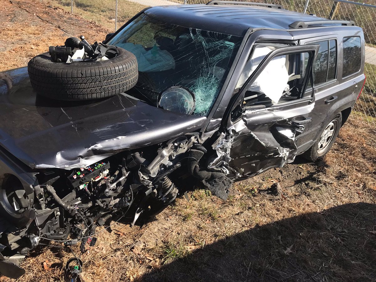 VertifiedElite's tweet photo. Hey Elite Team I Got Involved In Terrible Accident And Need Help If You Can I Got No Where Else To Go If You Can Donate To Link Below Thank You Link: https://t.co/ms7Wx1AOph #viral #trending #GoFundMe #fundraiser #Emergency #helpinghand #accident #car https://t.co/6t6GPYVaw5