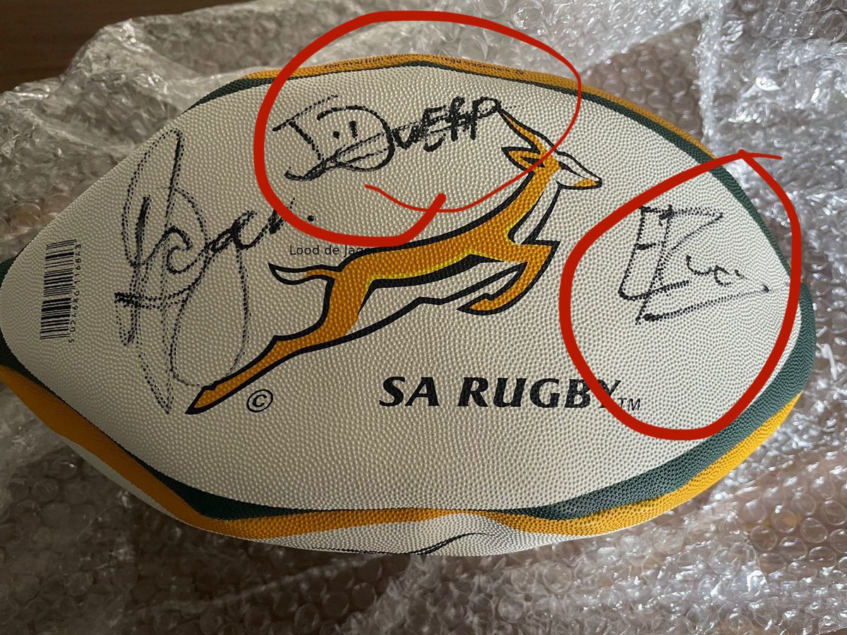 iamfr4n's tweet photo. @Springboks whose signatures are these? https://t.co/OJ7FUqHZRO
