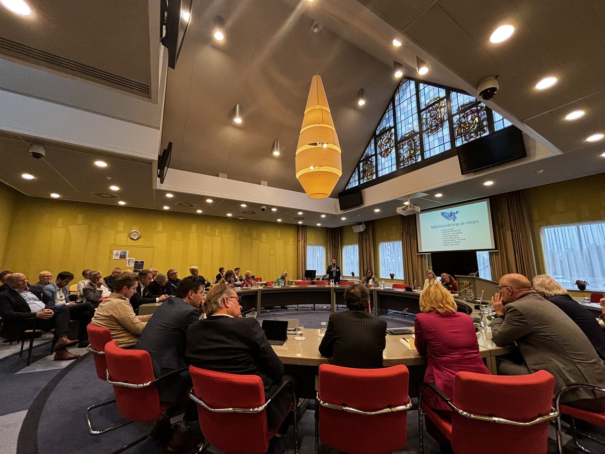 Tobias van Elferen tweet media