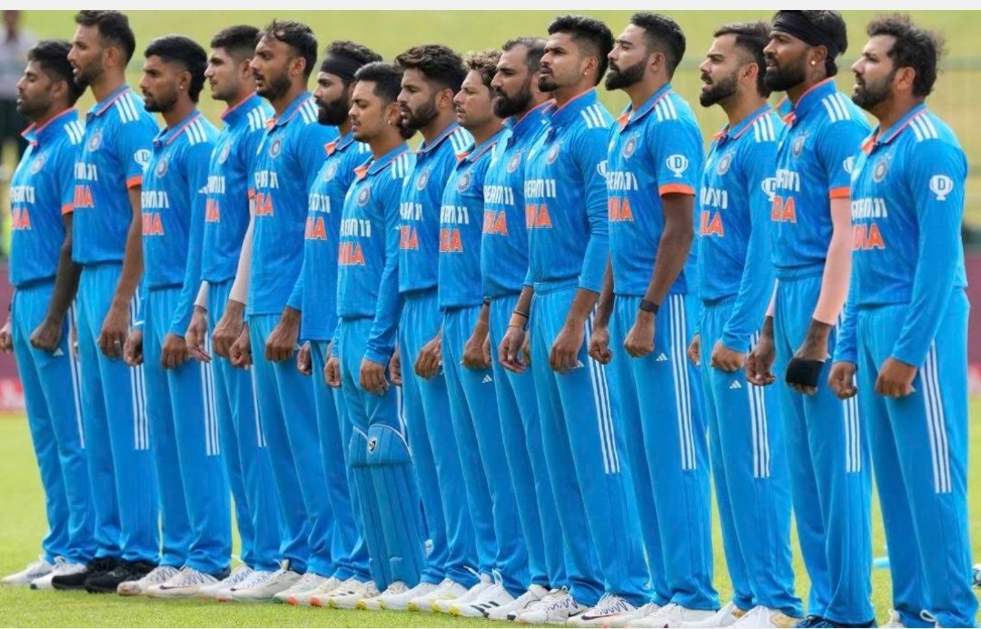 saurav_agasthya's tweet image. The best team ever. #BleedBlue