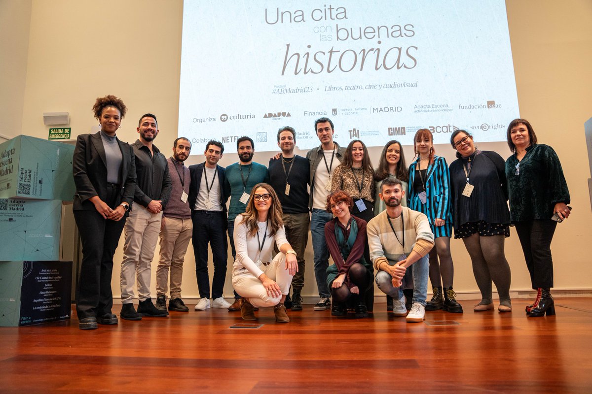 culturia_es's tweet photo. El pasado viernes terminaba @adaptabook  ✨

Muy felices por las/los participantes de #PitchTheBook y #PitchAEscena, ojalá vuestras obras sigan un bonito recorrido 📖→🎥
Gracias a quienes nos acompañaron durante los cuatro días, por ser parte de esta experiencia inolvidable 💛🖤 https://t.co/BjHe4lBcxm