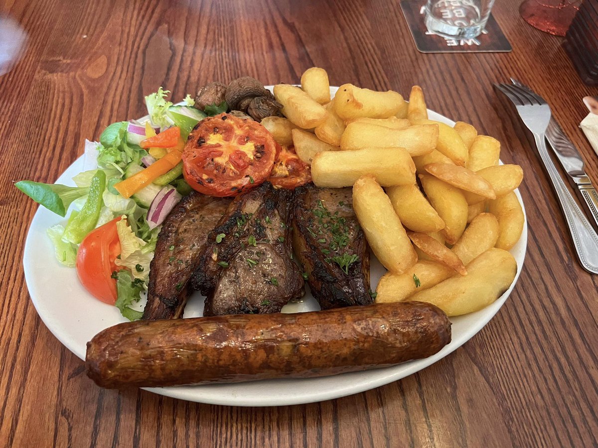 BaconBoy1989's tweet photo. We enjoyed our pub lunch at the Queen’s Head Pub, #Icklesham. https://t.co/EjZ4Tn2mfR