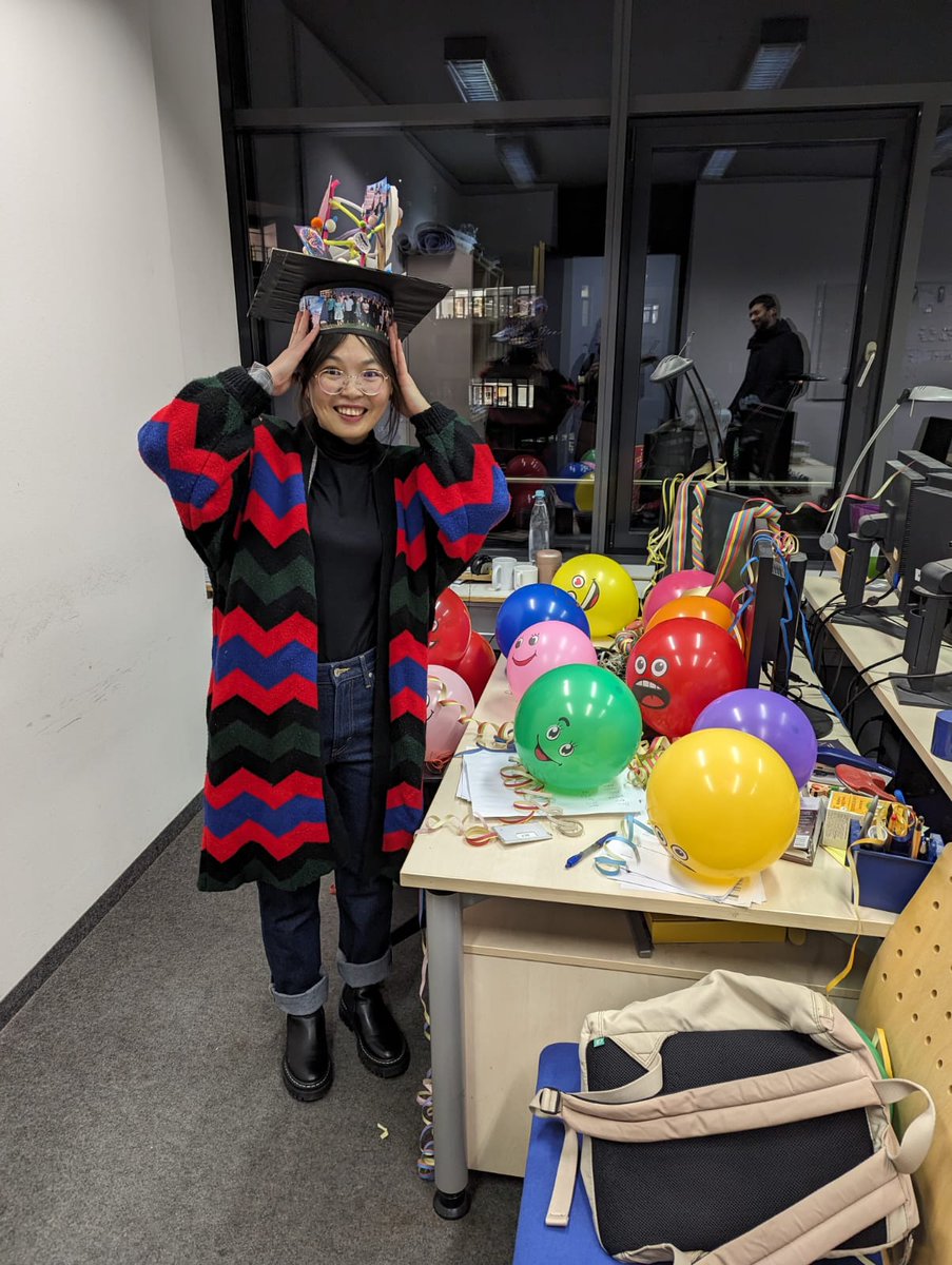 FriedericiLab's tweet photo. Congratulations to @FriedericiLab's @XuehuWei (@MPI_CBS, @INeurocom) who passed her PhD defence last week *summa cum laude*! 🥳🎉🍾

We wish her all the best for the future as she is already off to new academic adventures! 🎓 https://t.co/n9fAOSclyM