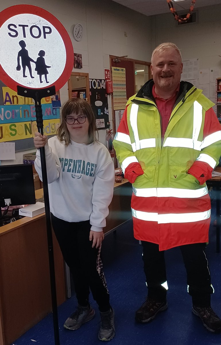 MICCDunmanway's tweet photo. Rang Sinead had great fun today as our local Lollipop Man Kevin came to visit them as part of their 'Preparing for Work' module. #Learningforlife #Lifeskills #Preparingforwork https://t.co/NiBTqySTvu