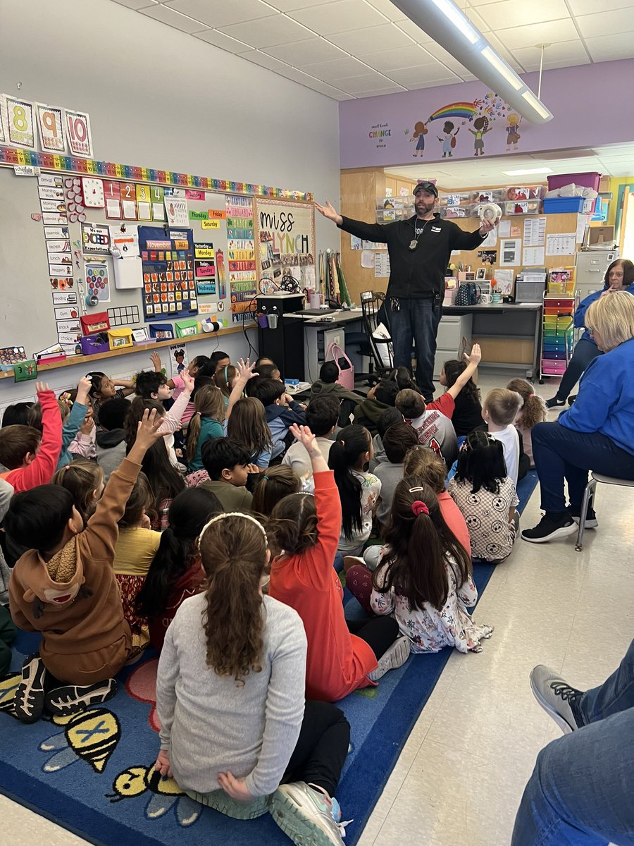 BESpectacular tweet media