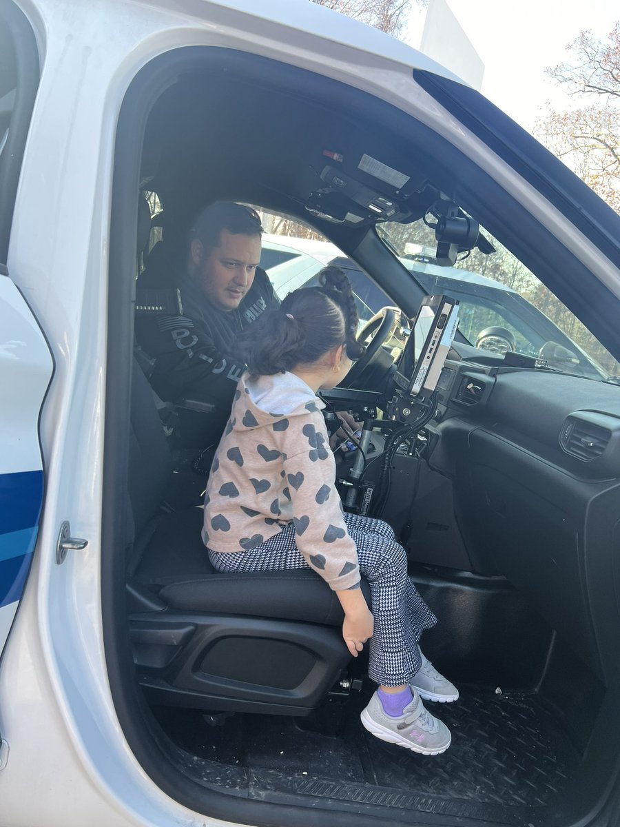 BESpectacular tweet media