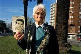 Un día como hoy, con 98 años, partió Luisa sin saber que pasó con su hijo. Tanta tristeza, tantos años, tanta lucha 😢