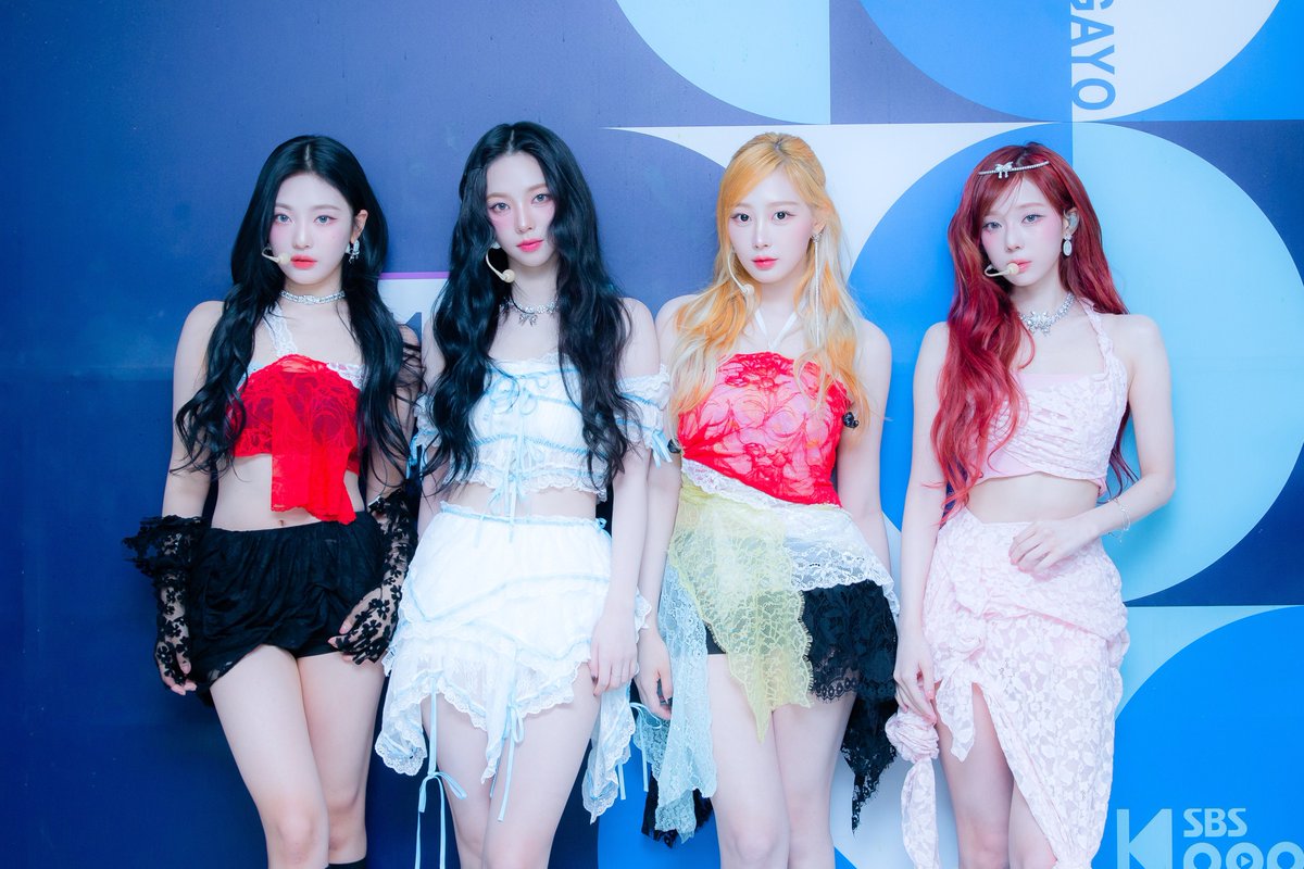 ♡⋆ ࣪. ໒ Appearing out vibrant in vivid substance, the desire to scent the ethereal trademark goes on Inkigayo. Indeed, it's the charming us here.