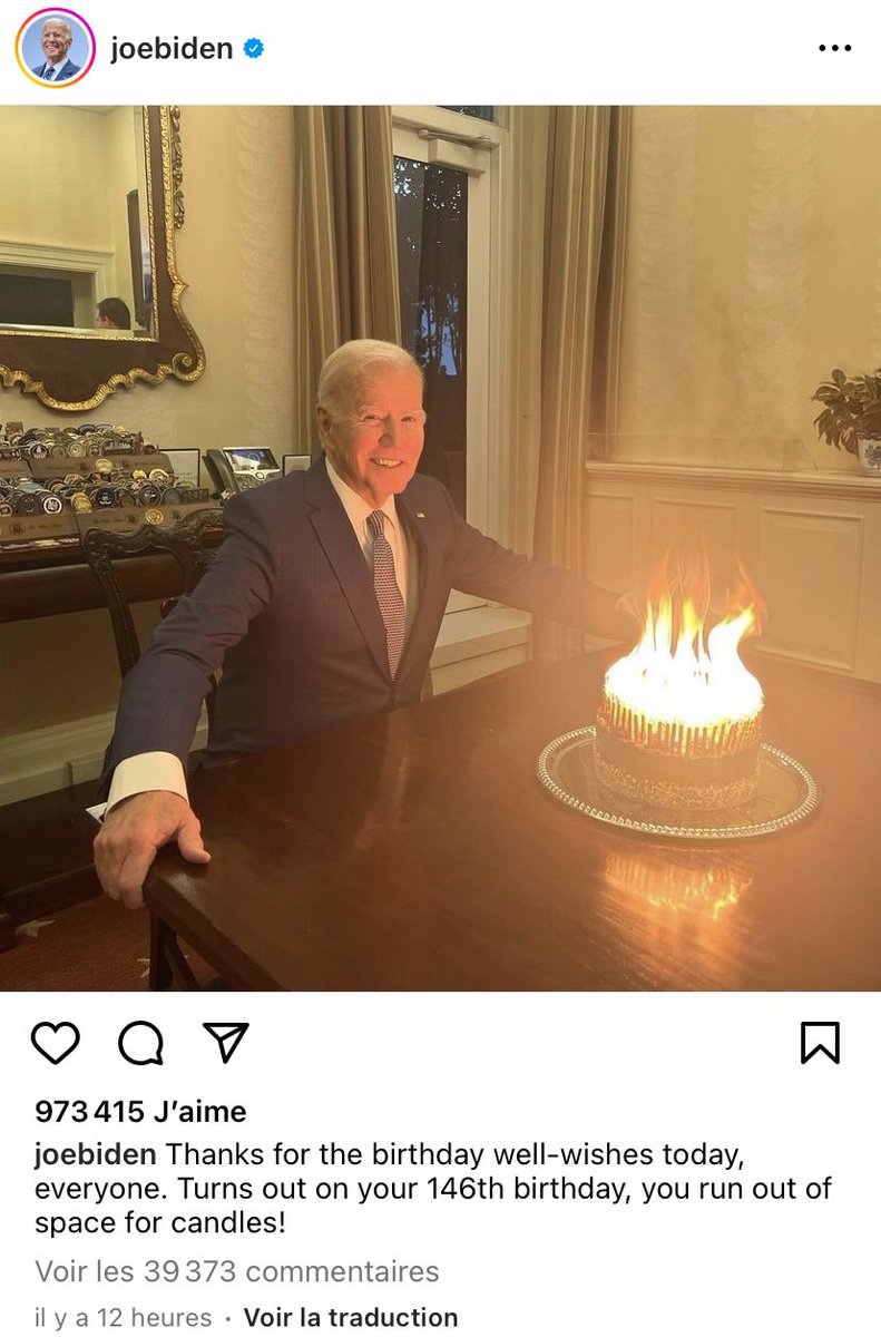 so_mkb's tweet photo. 81 bougies on dirait un sacrifice le gâteau mdrrrrr https://t.co/2GSXfoCEKE