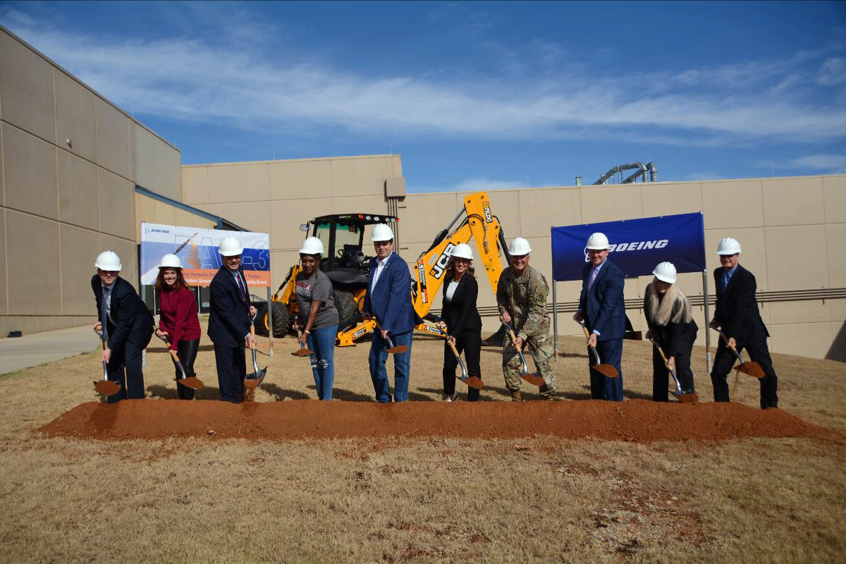 Last week, Boeing broke ground on a 35,000 square-foot facility expansion in Huntsville, where they plan to produce the Patriot Advanced Capability (PAC-3) seeker. 

Read more: boeing.mediaroom.com/news-releases-…