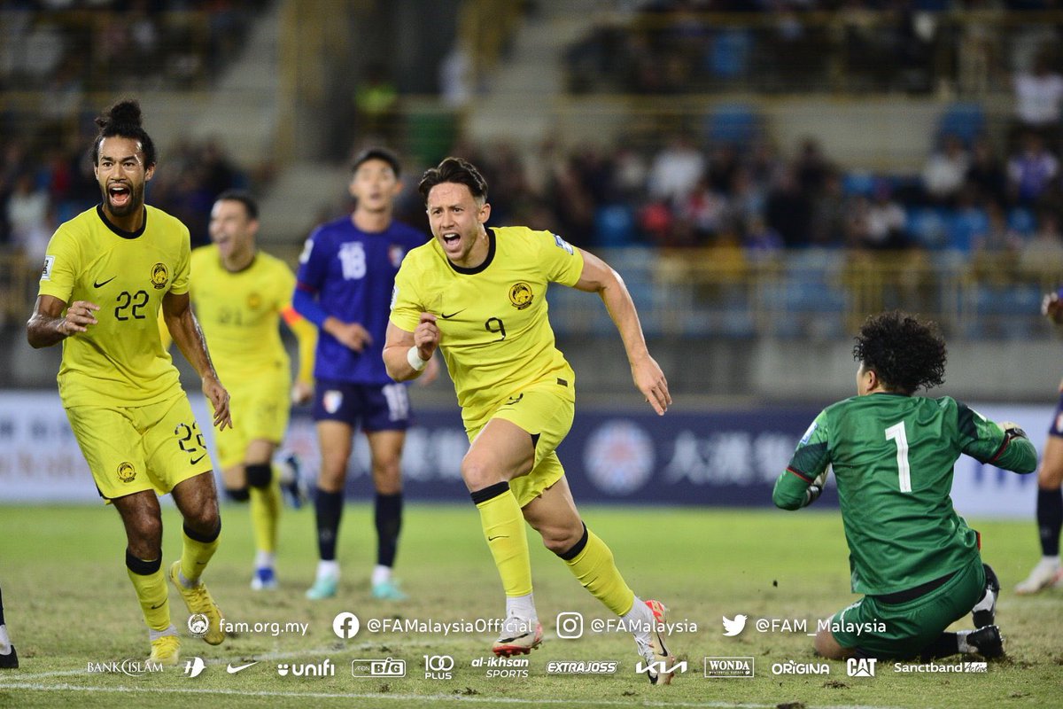 zulhelmizainal1's tweet photo. Done 6 point, 6 point lagi to 'best 18' final round kelayakan Piala Dunia sekaligus automatik ke Piala Asia Arab Saudi 2027! ✔️ @ASTROARENA 

📸 @FAM_Malaysia https://t.co/uiYjQdatBp