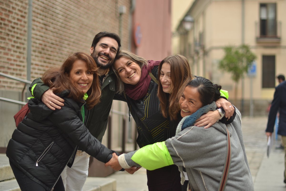 RelevantTraffic's tweet photo. Hace unos días disfrutamos de nuestro #GetTogether más próximo a la Navidad:

Un día genial (y muy castizo) para celebrar todo lo conseguido durante este año de trabajo y brindar juntos por lo que está por venir, que pinta que va a ser mucho y muuuuuy bueno 😉

#RelevantGroup https://t.co/JPtwOAq0GN