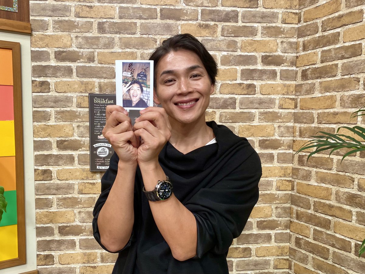 sagatv_3's tweet photo. ／
「純烈が行く！佐賀のよかとこふれあい旅2023」
12月2日(土)15時放送‼
＼

フジテレビ系列の九州・沖縄8局で同時放送✨
#純烈 と一緒に佐賀を旅しよう🍁

#白川裕二郎 さんのサイン入り
#自撮りチェキ 写真 #プレゼント 🎁 

応募方法👇
①@sagatv_3をフォロ�� 
②この投稿をRT📷
〆切:12/2 15:00 https://t.co/PLgDALdj1C