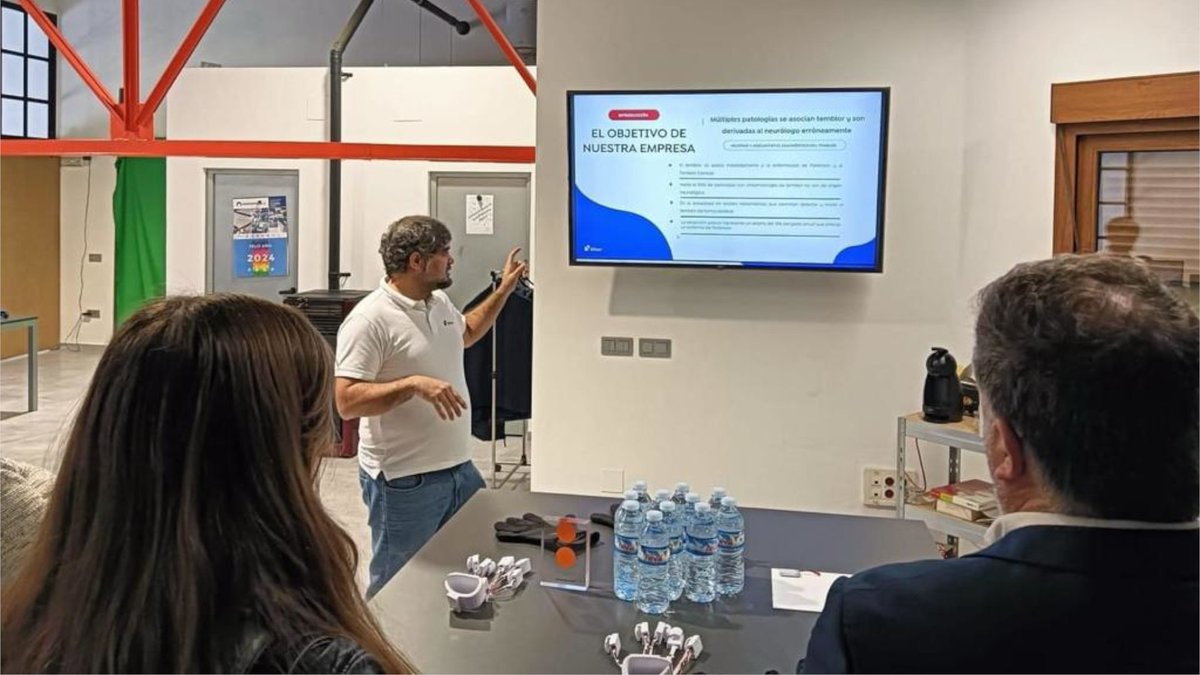 DitenR's tweet photo. La delegación municipal estuvo encabezada por el Alcalde, Fulgencio Cerdán, la concejal de Desarrollo y Promoción Económica, Paula García, así como la concejal de Informática y Nuevas Tecnologías, Eva García. https://t.co/GvW5ZUu9Kl