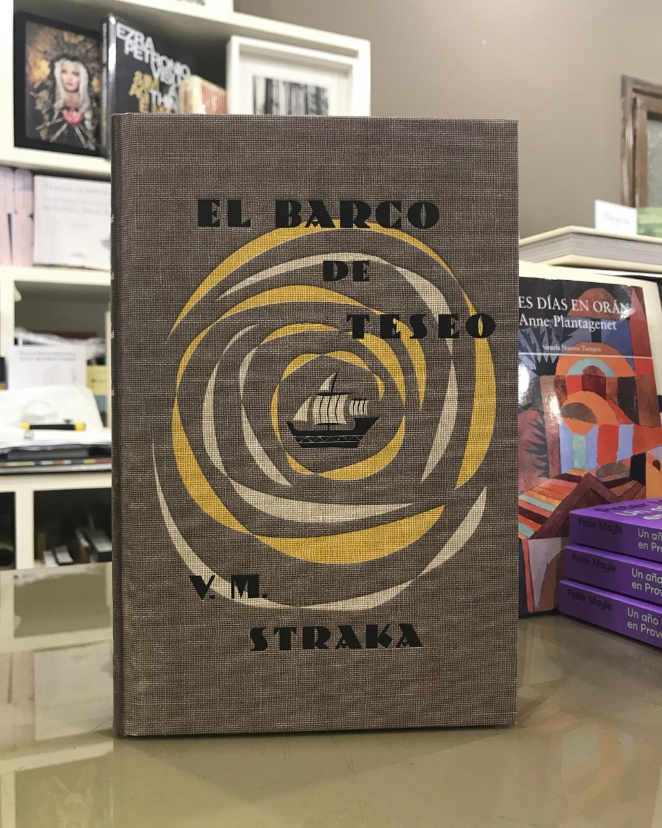 libros_formatos's tweet photo. #librodeldía "S. El barco de Teseo" de #JJAbrahms y #DougDorst. Una joven encuentra un libro dejado fuera de lugar por un extraño: un lector embelesado por la historia como lo revelan las notas escritas al margen. Ella responde escribiendo más notas y el libro se... @Duomo_ed https://t.co/lEywLTQrxM