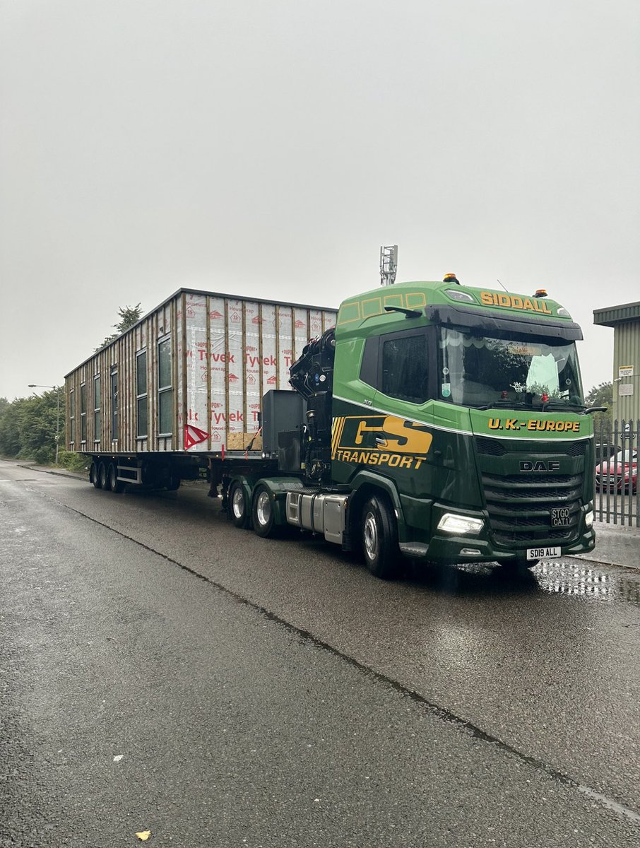 bigvanboy1's tweet photo. @DAF_trucks_fans That’s my Motor! 😍🔥 https://t.co/R62LgRYSih
