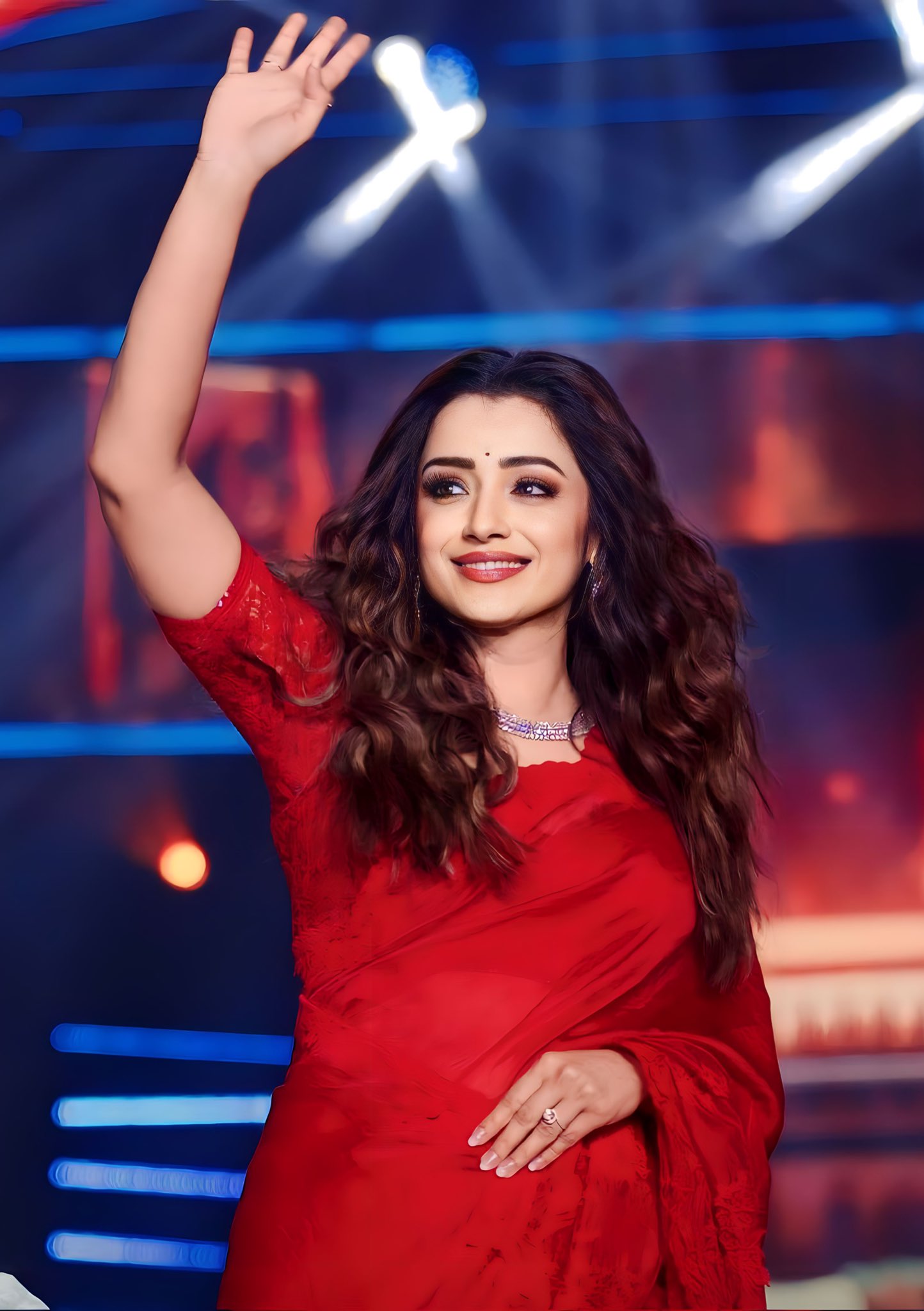 F_dcId4aEAA9VKc?format=jpg&name=large