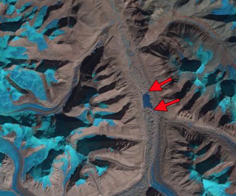 realglacier's tweet image. Formation of 2 large supraglacial ponds 80K and 120k m2 on Kanchenjunga Glacier noted in 2018 and 2023 Sentinel images. Such large supraglacial ponds tend to persist such as on Rongbuk Glacier. @MohanBChand @NepalGlacier @SantoshNepal_ @RohitGeologist 
blogs.agu.org/fromaglaciersp…
