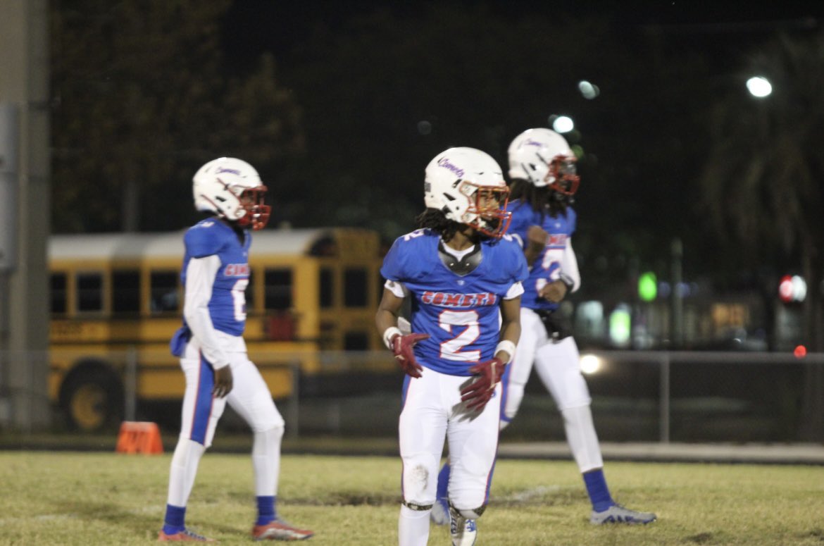 jamaalgelsey3's tweet image. Championship: Springfield vs Lakeshore @630 @EnglewoodHS 
Time to stand on bidness…finish strong @TreGelsey2 #2fye