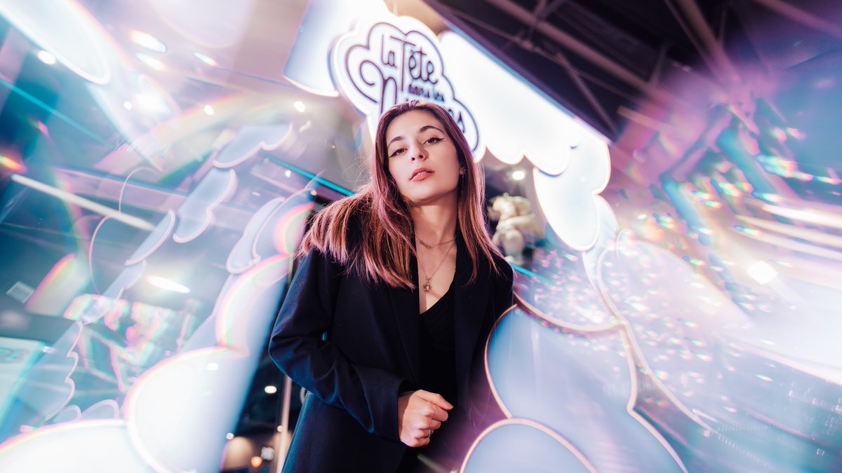 NzoShoot's tweet photo. 📸 SHOOTING PORTRAIT 📸

Nous avons réalisé ces photos avec Louna lors d'une soirée de novembre 🎆.

On est vraiment fans des lumières 🤩.

N'hésitez pas à nous dires ce que vous en pensez 😇.

#shooting #portrait #portraitfrance #modele #photographe #pose #prism https://t.co/Xve6eGVytM