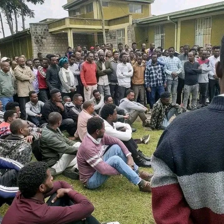 በመሀከላዊ ኢትዮጲያ ክልል፣በሀዲያ ዞን በሾኔ ከተማ በሚገኙ 4 ወረዳዋች፣የመንግስት ሰራተኞች ደመወዝ ካጡ 4 ወራቸውን እያስቆጠሩ ነው፣ይህንን ትከትሎ የመማር ማስተማርና የመንግስት አገልግሎት ተቋማት በከፍተኛ ችግር ላይ ይገኛሉ።የፌ/መ/ትኩረት…