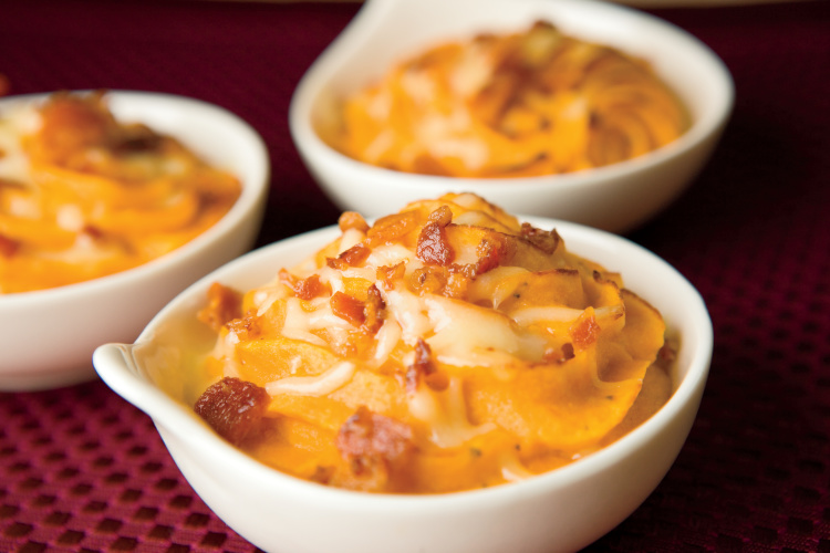 Complete your Thanksgiving menu with these delicious side dish recipes. 🍗
farmflavor.com/lifestyle/than…