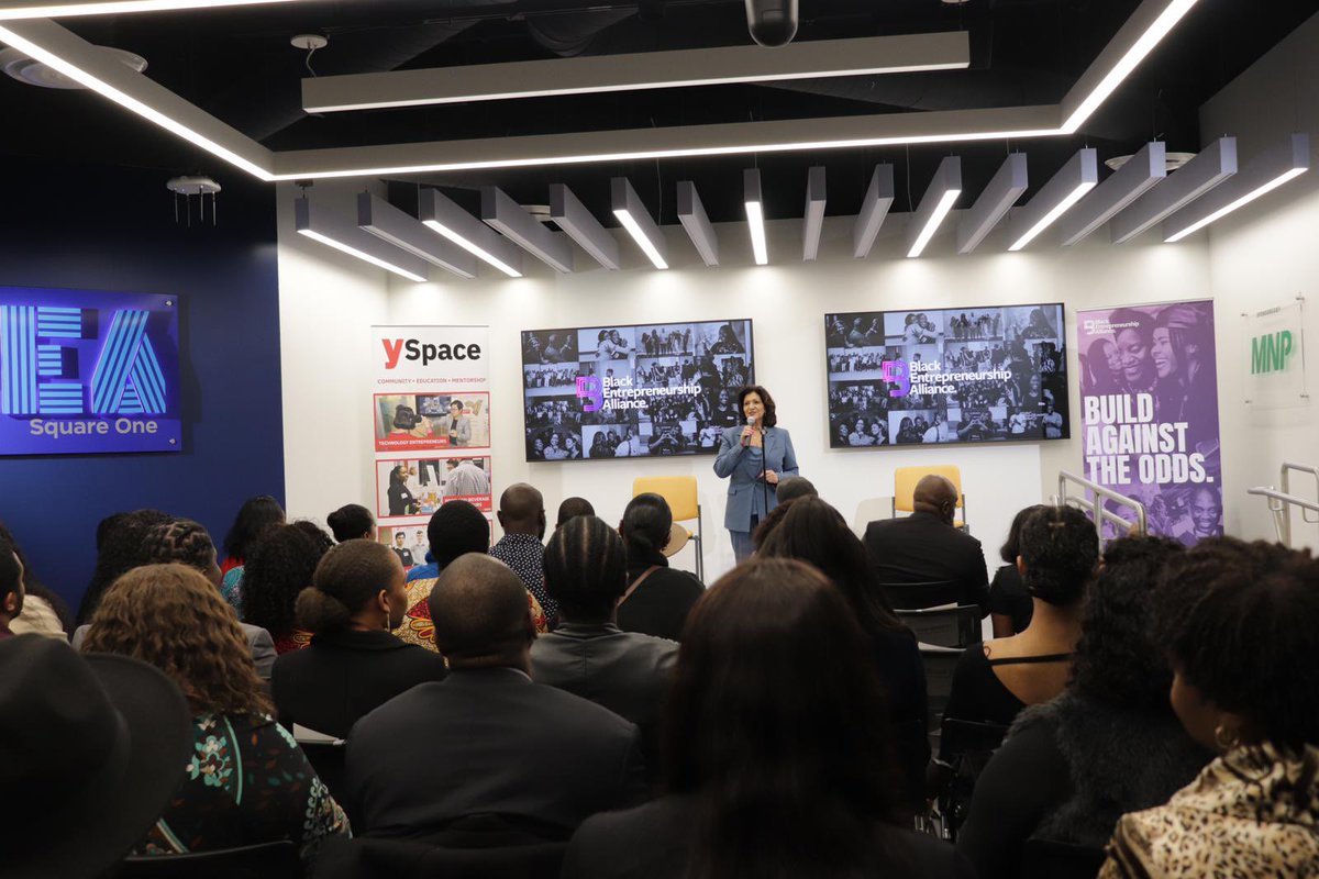 Congratulations to the Black Entrepreneurship Alliance on their 2nd anniversary! It was a privilege to join @thebea_co’s celebrations in Mississauga and speak with the graduating class of their 3rd Business & Leadership Essentials Certificate Cohort. 🚀👏🏽