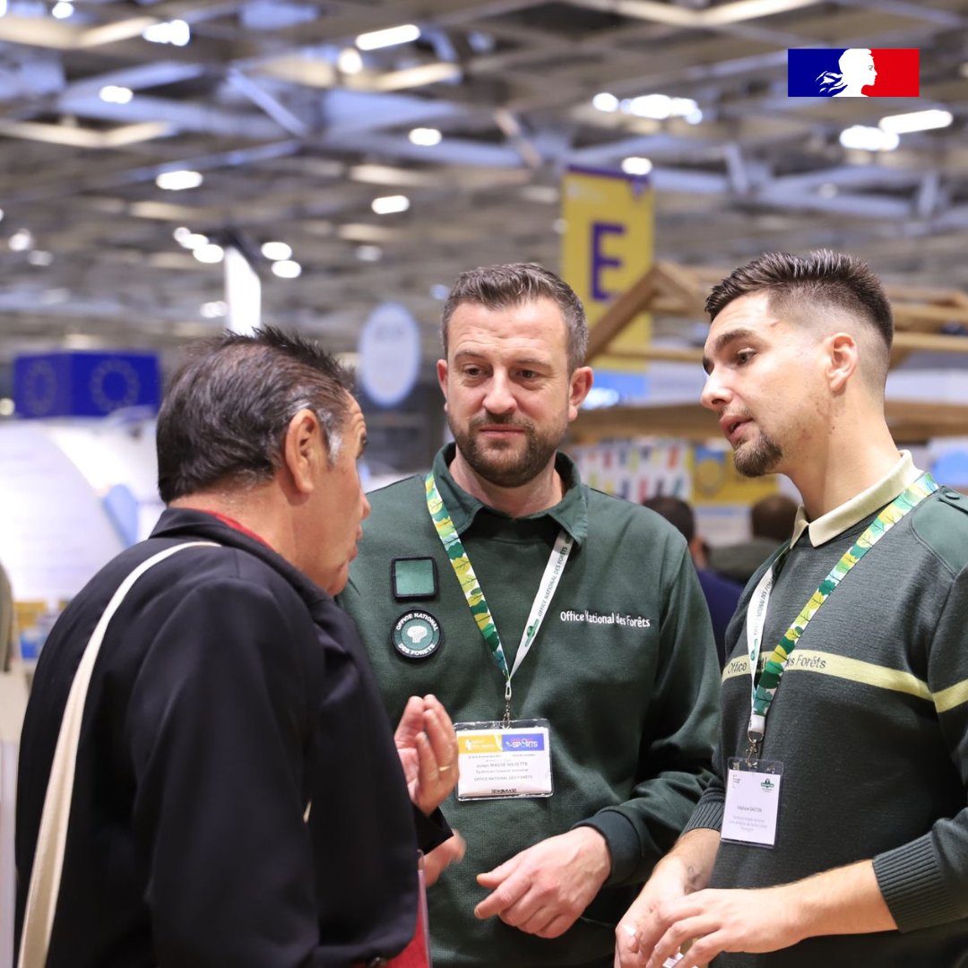 ONF_Officiel's tweet photo. L'ONF et la @fncofor au @salondesmaires !

👉 Rendez-vous avec les équipes de terrain de l'ONF et les élus des communes forestières.

L'occasion d'échanger sur la gestion durable des #forêts 🌳 face au défi du changement climatique.

En savoir plus : https://t.co/Ika91nW0Kx https://t.co/CpaZ7xEeZe
