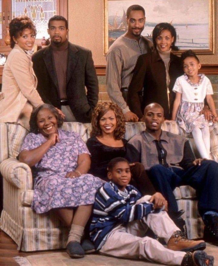 PoetiqueSoul's tweet image. If you see this on your timeline for thanksgiving know your invitation was missed on purpose. No single ppl or cousins allowed. #KevinSamuel #thanksgiving2023 #BlackTwitter