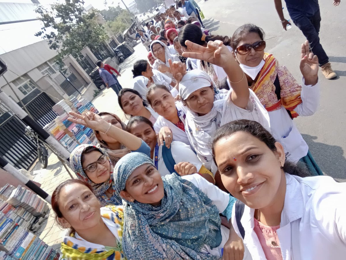 NhmMh84361's tweet photo. #एकच_नारा #कायम_करा

#LongMarch_Nagpur

@maha_governor 
@CMOMaharashtra 
@mieknathshinde 
@DrSEShinde 
@Dev_Fadnavis 
@Devendra_Office 
@AjitPawarSpeaks 
@TanajiSawant4MH 
@timesofindia 
@htTweets 
@lokmat 
@NavbharatTimes 
@enavabharat 
@TheLallantop 
@THitavada 
@the_hindu https://t.co/tfTky8WFMg