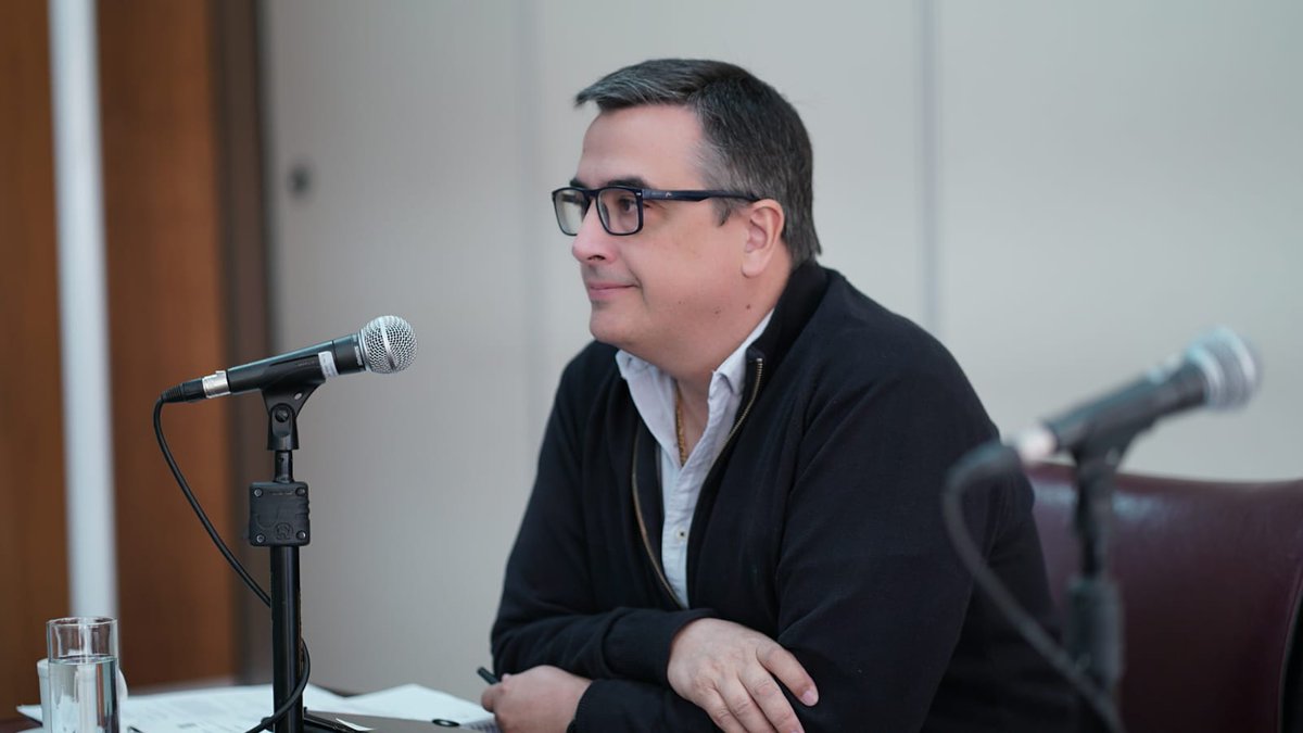 DiputadosMPN's tweet image. #ComA despacho por mayoría al 📍presupuesto general para el ejercicio financiero 2024 del Poder Judicial y a las 📍modificaciones al Código Fiscal provincial #Neuquén ✍️Los proyectos de ley fueron girados a la #ComB de Hacienda y presupuesto para su posterior envío al recinto